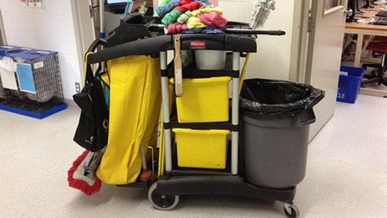 blog3_cleaning_services 10 Key Benefits of Hiring a Cleaning Service with ChizyKleen